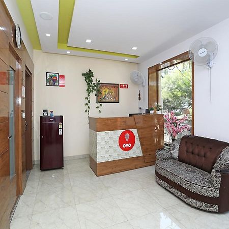 Oyo 10228 Hotel Chandramouli Jaipur Buitenkant foto