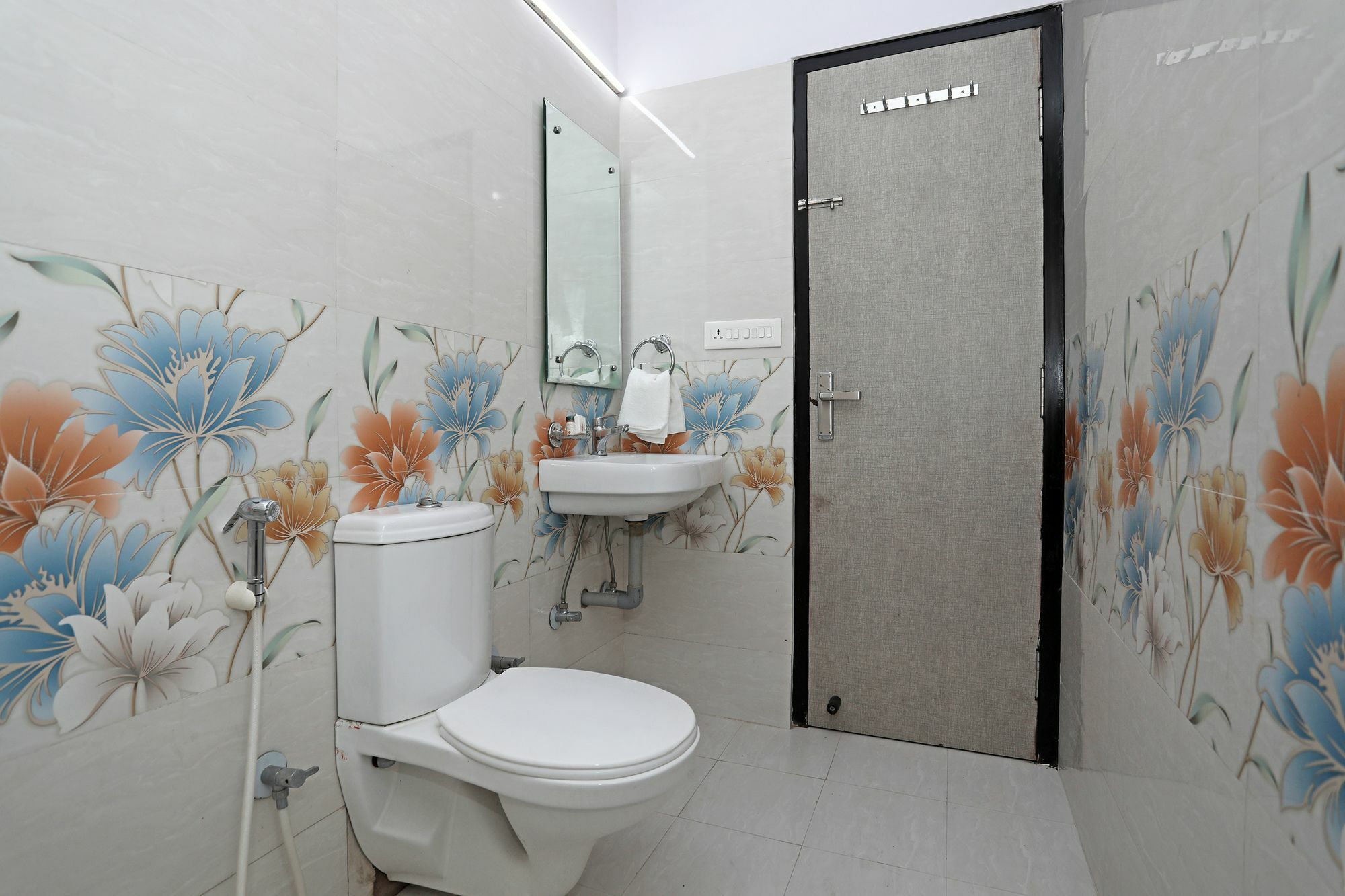 Oyo 10228 Hotel Chandramouli Jaipur Buitenkant foto