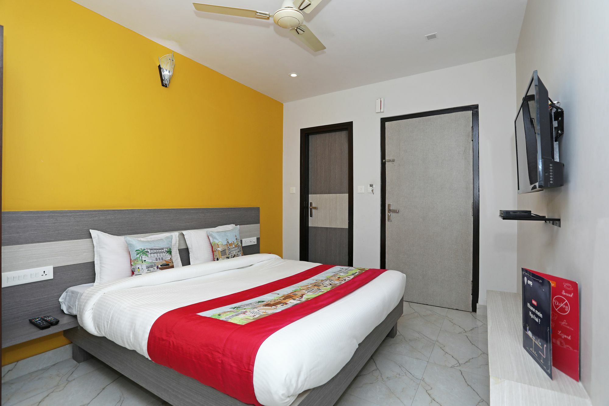 Oyo 10228 Hotel Chandramouli Jaipur Buitenkant foto